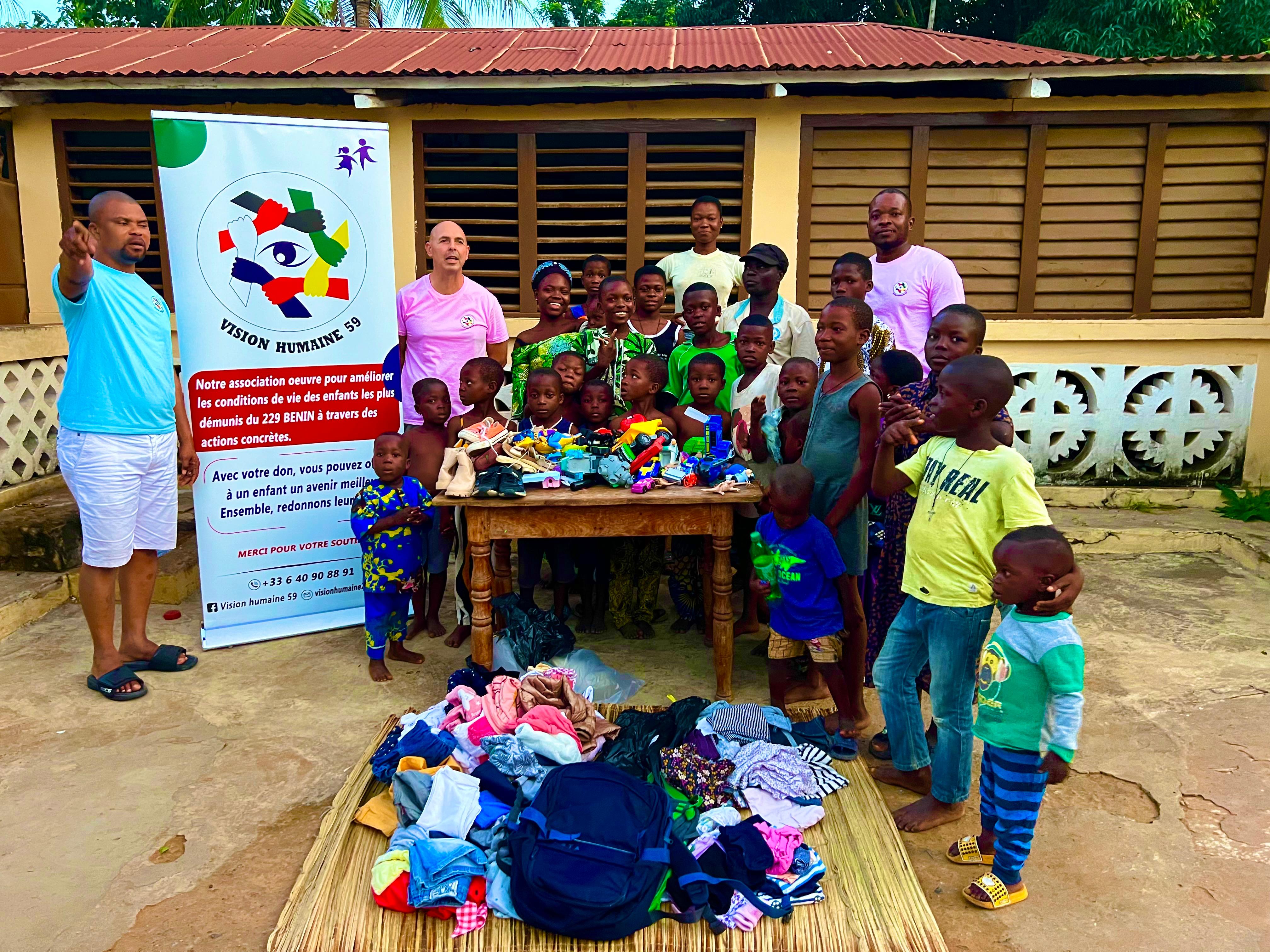 Rassemblement pour la distribution solidaire à Dassa-Zoumè